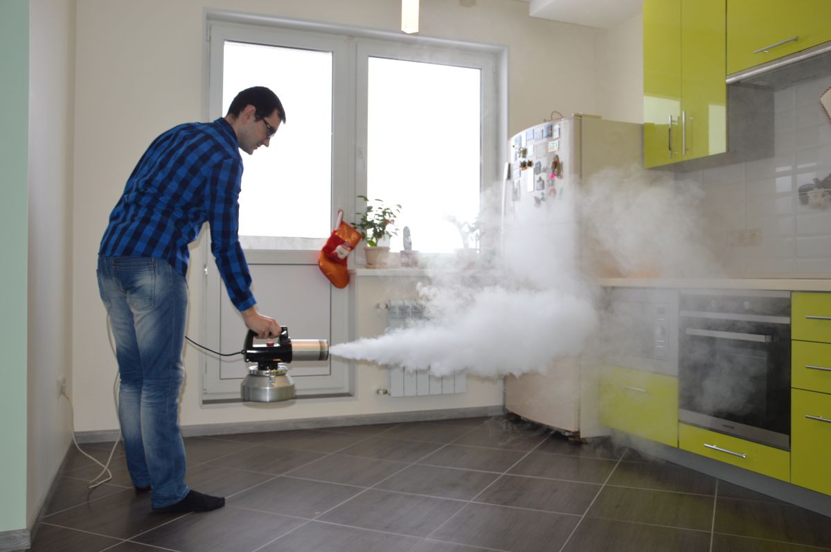 Как избавиться от запаха дыма в комнате