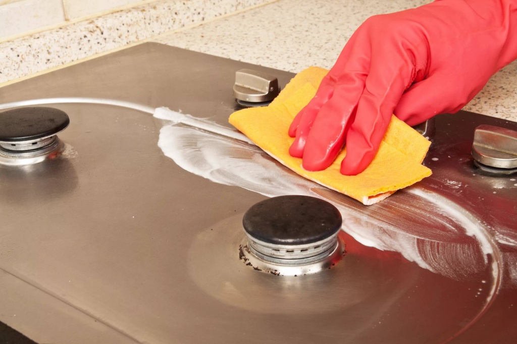 Как отмыть решетку кухонной плиты?